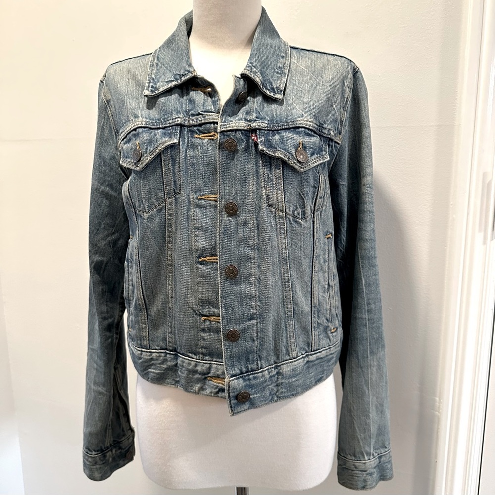 Levi’s Denim Jacket Size M